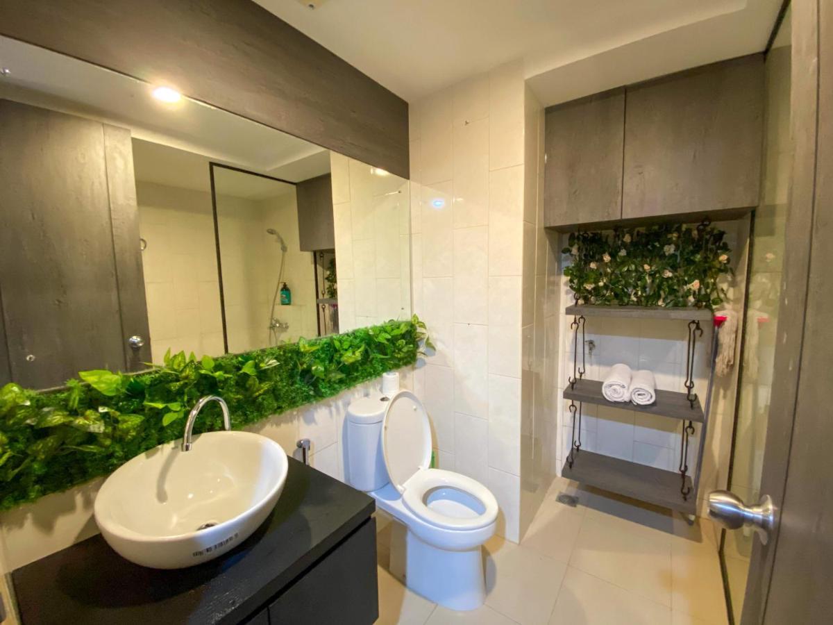 Lavenderbnb Room 8 At Mataram City Yogyakarta Bagian luar foto